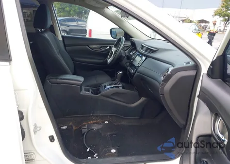 2017 Nissan Rogue Sv z USA, uszkodzony, nr VIN 5N1AT2MN9HC774797